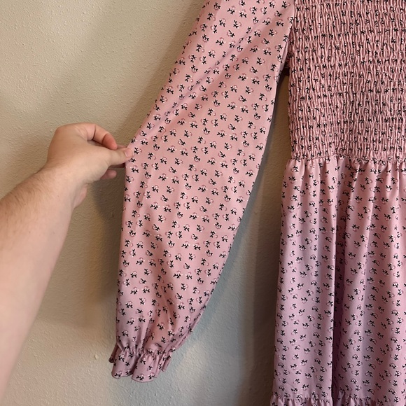 •Pink Dress• - Picture 3 of 3